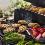 Weber Genesis E-335 Propane Gas Grill w/ Sear Zone & Side Burner - Black -1500535 - Image 3