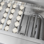 Delta Heat 32-Inch 3-Burner Propane Gas Grill On Cart - Image 3