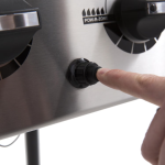 Broil King Porta-Chef 320 3-Burner Portable Propane Gas Grill - Image 7