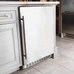 Azure 2.0 24-Inch 5.6 Cu. Ft. Compact Refrigerator - Stainless Steel - A224R-S - Image 6