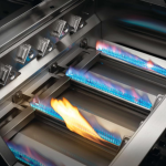 Napoleon 500 Series 4-Burner 32-Inch Built-In Natural Gas Grill - BI32NSS - Image 6