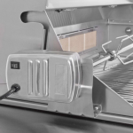 Lion L75000 32-Inch Stainless Steel Natural Gas Grill - Image 4